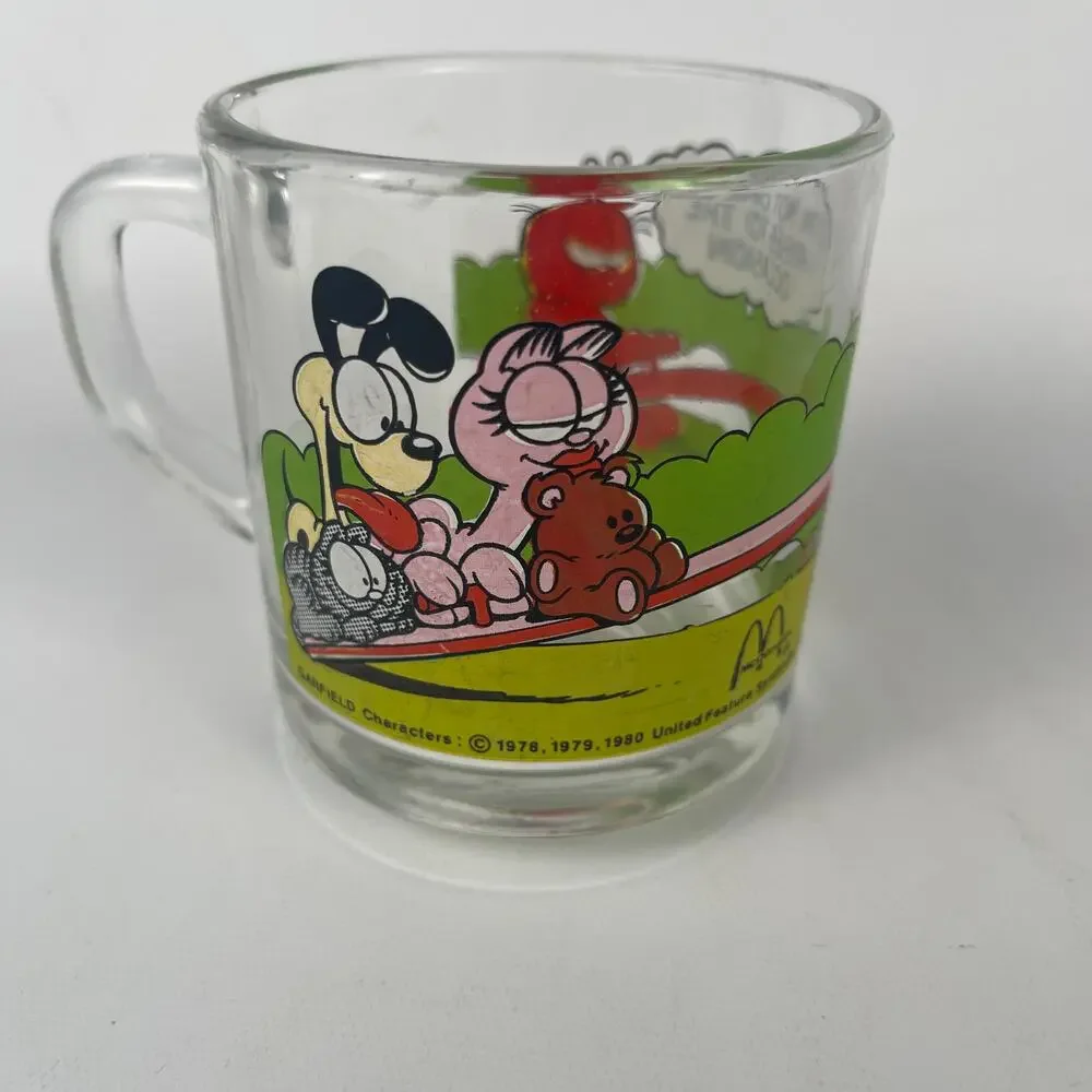 Vintage Collectable Decorative Garfield 8 oz Glass Mugs; Lot of 3